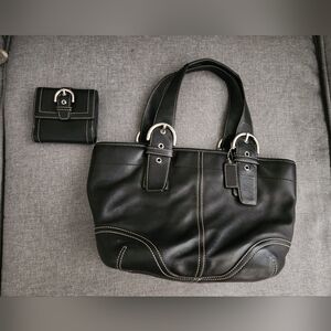 Elegant Black Leather Vintage Coach Tote Bag